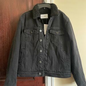 Men Sherpa Lined Denim Jacket